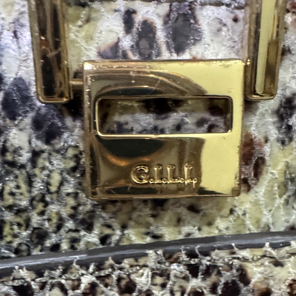 G.I.L.I. Snake-Embossed Leather Tote | Footed | Protective Plastic on Lock - Picture 2 of 10